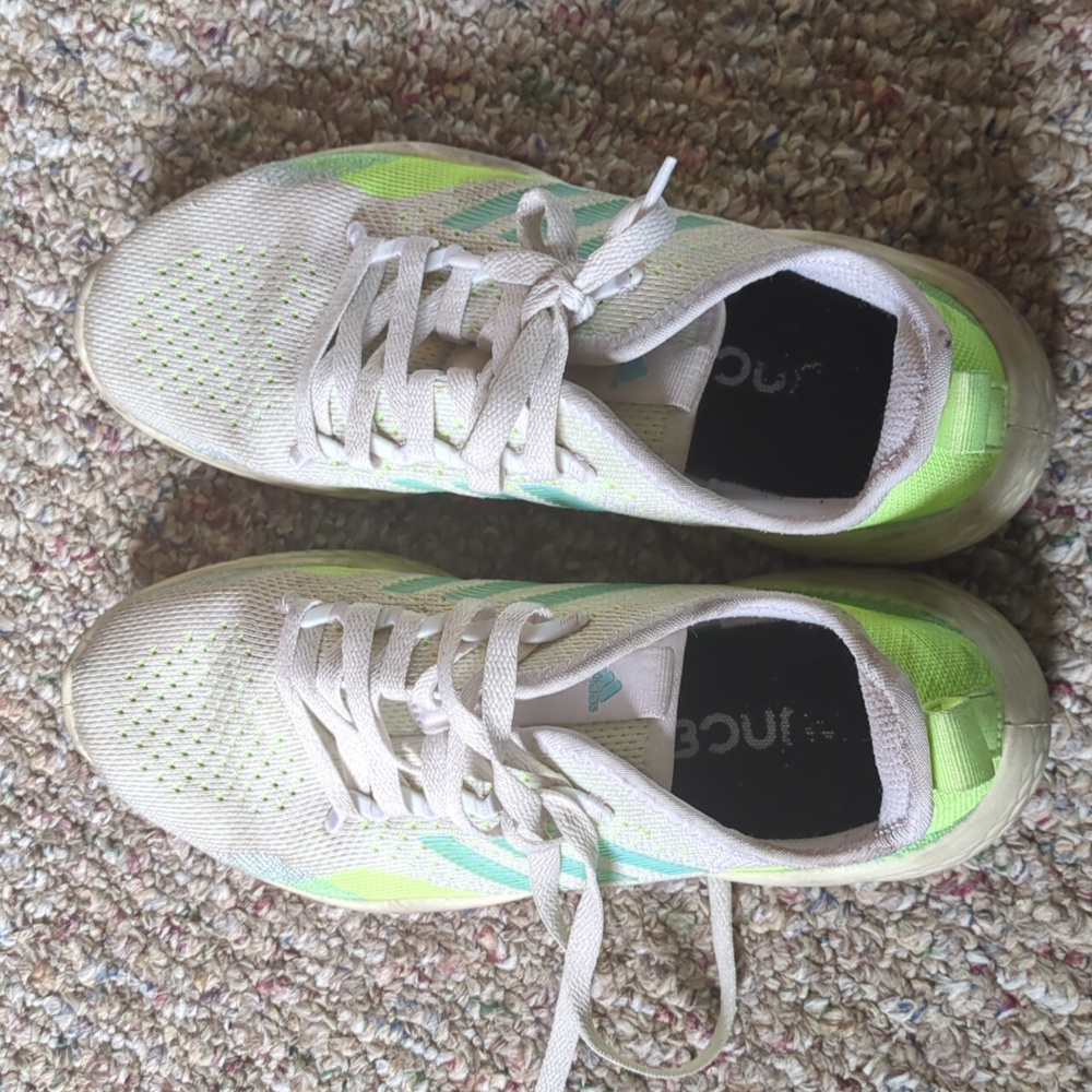 Cross Trainers - Picture 2 of 3